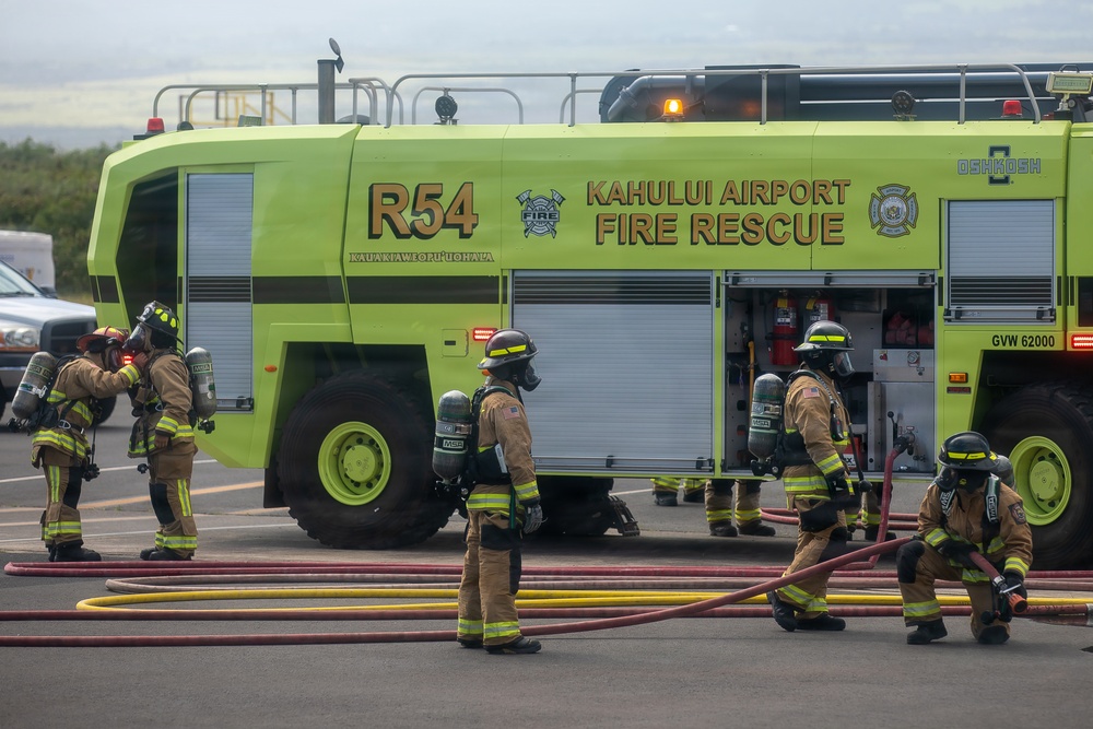 Hawaii Army National Guard firefighters conduct joint emergency response training on Maui