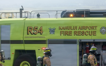 Hawaii Army National Guard firefighters conduct joint emergency response training on Maui