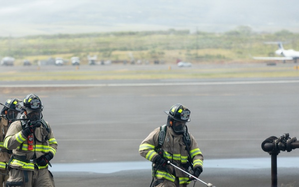 Hawaii Army National Guard firefighters conduct joint emergency response training on Maui