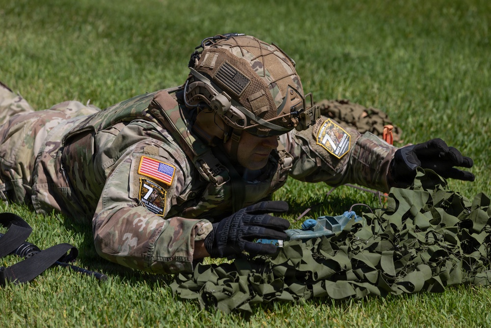 National Guard Soldiers Face Day 1 Challenges at Region VI Best Warrior Competition