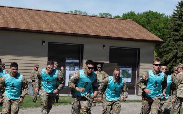 National Guard Soldiers Face Day 1 Challenges at Region VI Best Warrior Competition