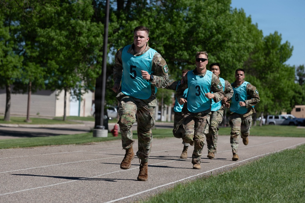 National Guard Soldiers Face Day 1 Challenges at Region VI Best Warrior Competition