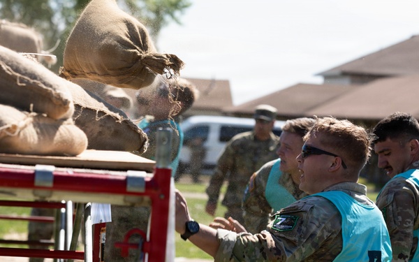 National Guard Soldiers Face Day 1 Challenges at Region VI Best Warrior Competition