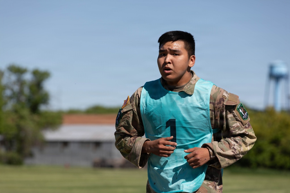 National Guard Soldiers Face Day 1 Challenges at Region VI Best Warrior Competition