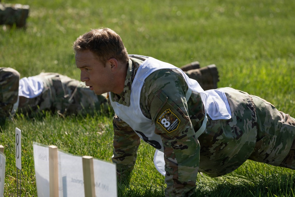 National Guard Soldiers Face Day 1 Challenges at Region VI Best Warrior Competition
