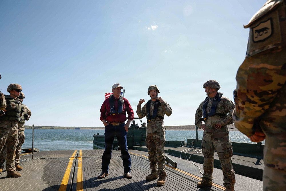 SDNG 200th Engineer Company Conduct Wet-Gap Crossing