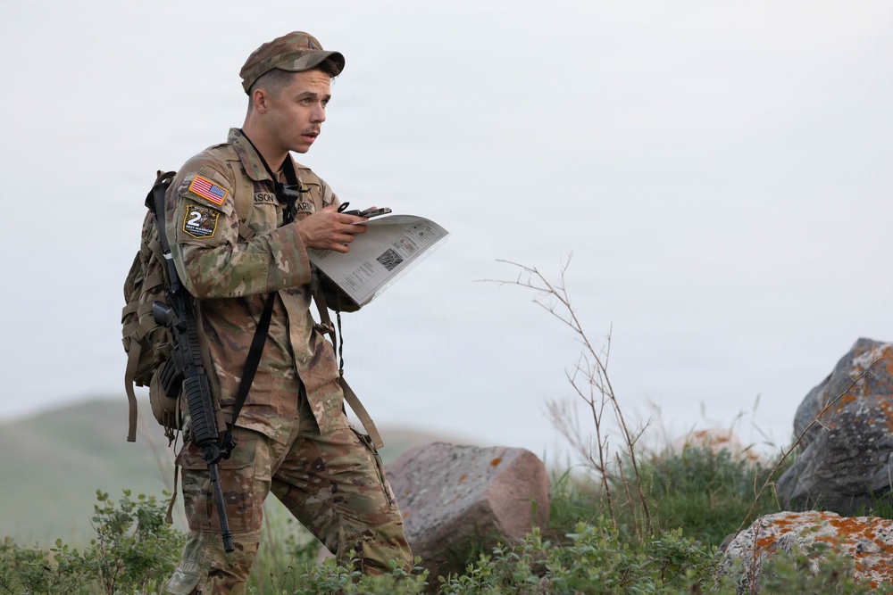 National Guard Soldiers Face Day 2 Challenges at Region VI Best Warrior Competition
