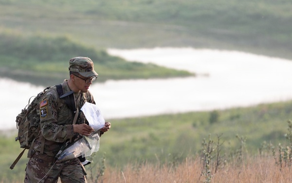 National Guard Soldiers Face Day 2 Challenges at Region VI Best Warrior Competition