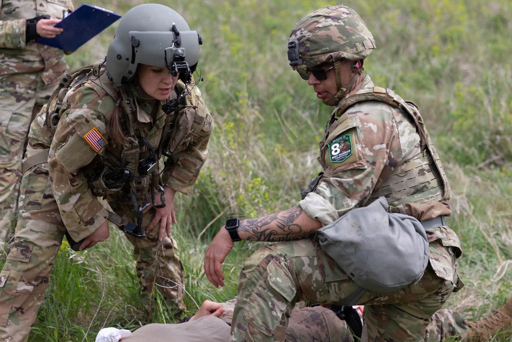 National Guard Soldiers Face Day 3 Challenges at Region VI Best Warrior Competition