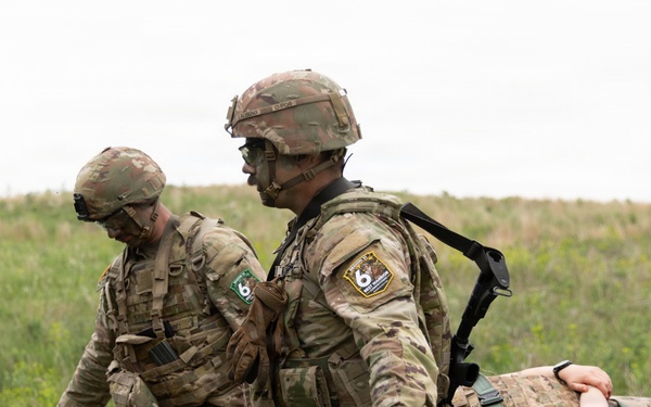 National Guard Soldiers Face Day 3 Challenges at Region VI Best Warrior Competition
