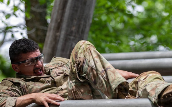National Guard Soldiers Face Day 4 Challenges at Region VI Best Warrior Competition