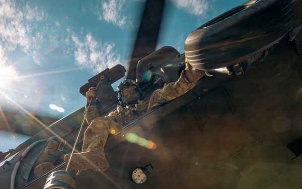 Washington National Guard aviators train for MEDEVAC missions on Mount St. Helens