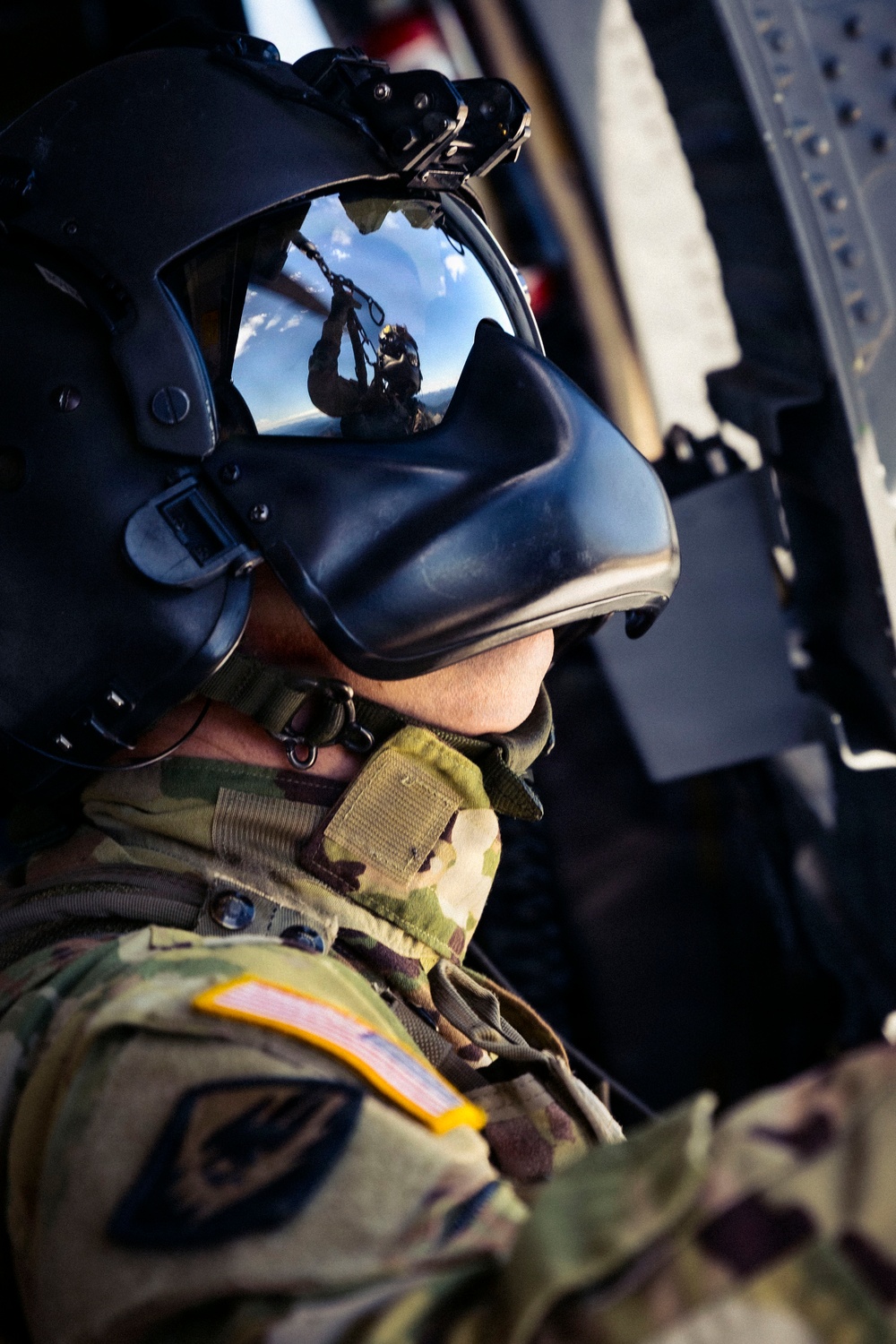 Washington National Guard aviators train for MEDEVAC missions on Mount St. Helens