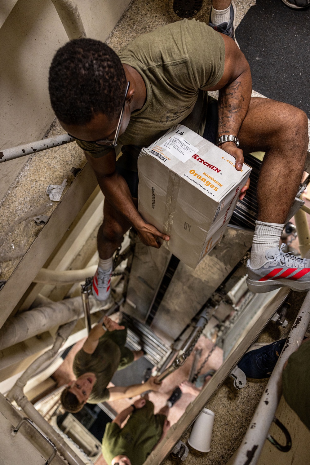 BLT 3/5 Marines On-load Supply Stores Aboard USS Portland