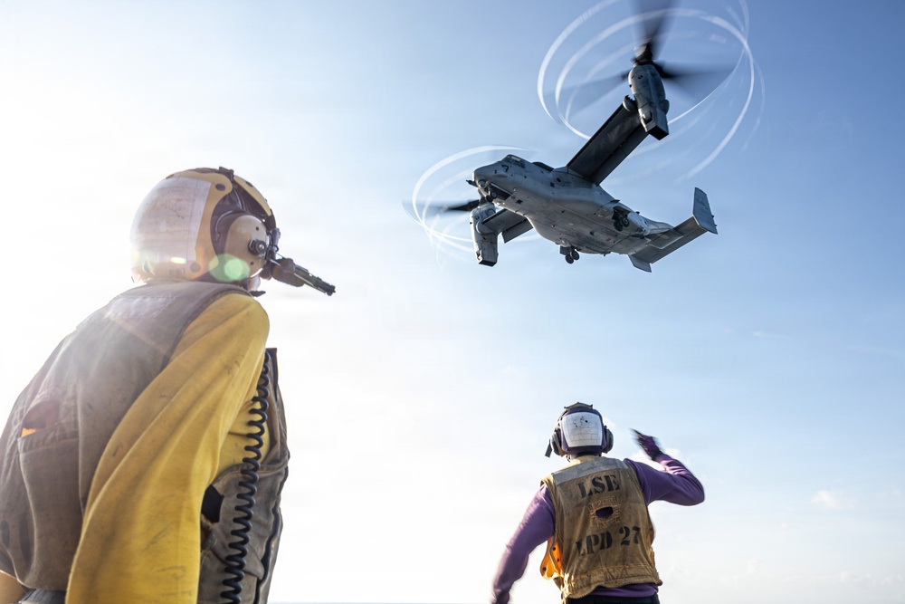 11th MEU Marines Conduct Flight Operations Aboard USS Portland