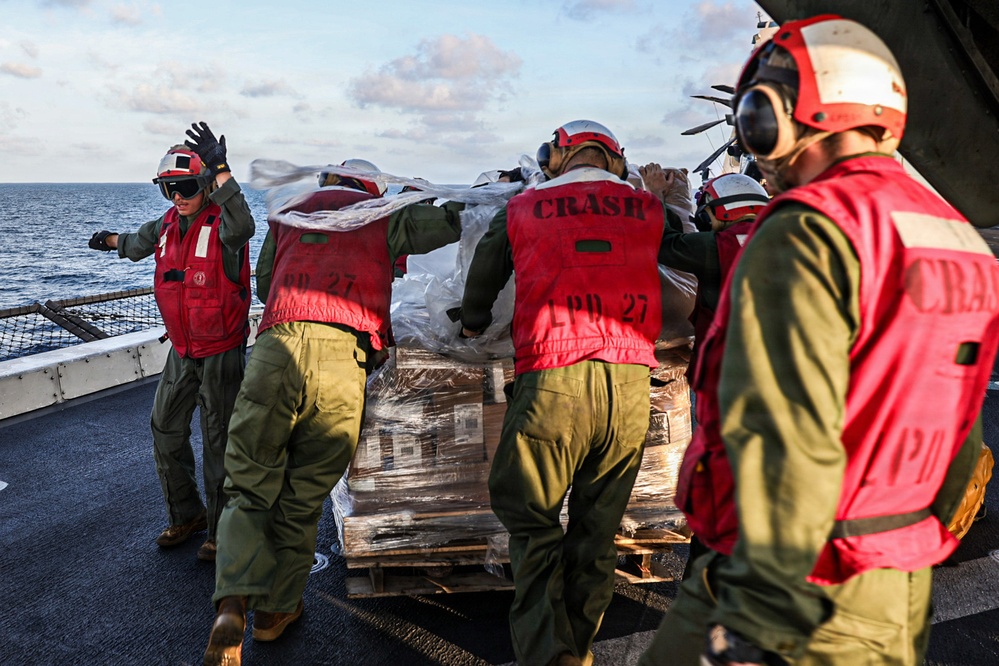 11th MEU Marines Conduct Flight Operations Aboard USS Portland