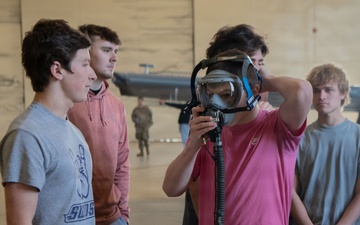Students attend 137th SOW’s student flight fest