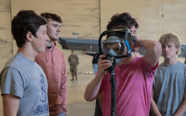 Students attend 137th SOW’s student flight fest