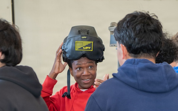 Students attend 137th SOW’s student flight fest