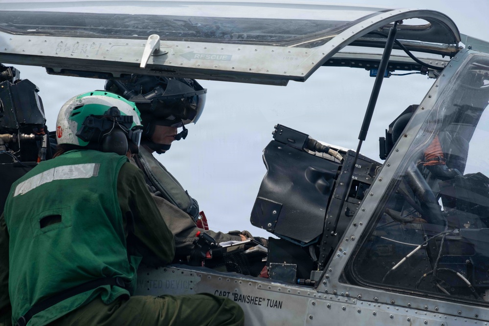 USS Boxer Conducts Flight Operations