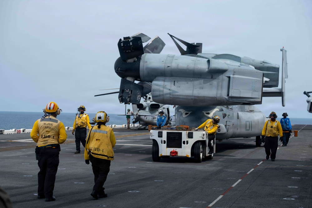 USS Boxer Conducts Flight Operations
