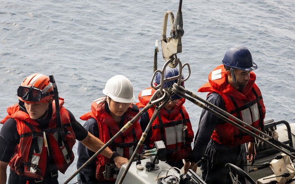 USS Boxer Conducts Small Boat Operations