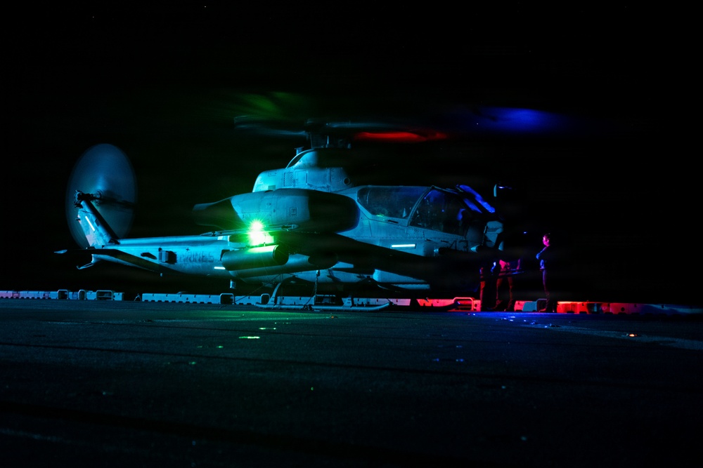 USS Boxer Conducts Nighttime Flight Operations