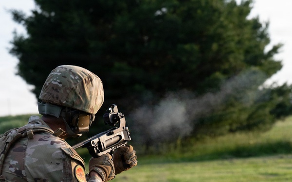 M320 grenade launcher training