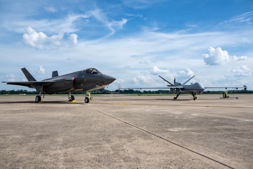 188th Hosts 147th Attack Wing for First-of-Its-Kind MQ-9 ACE Exercise at Ebbing