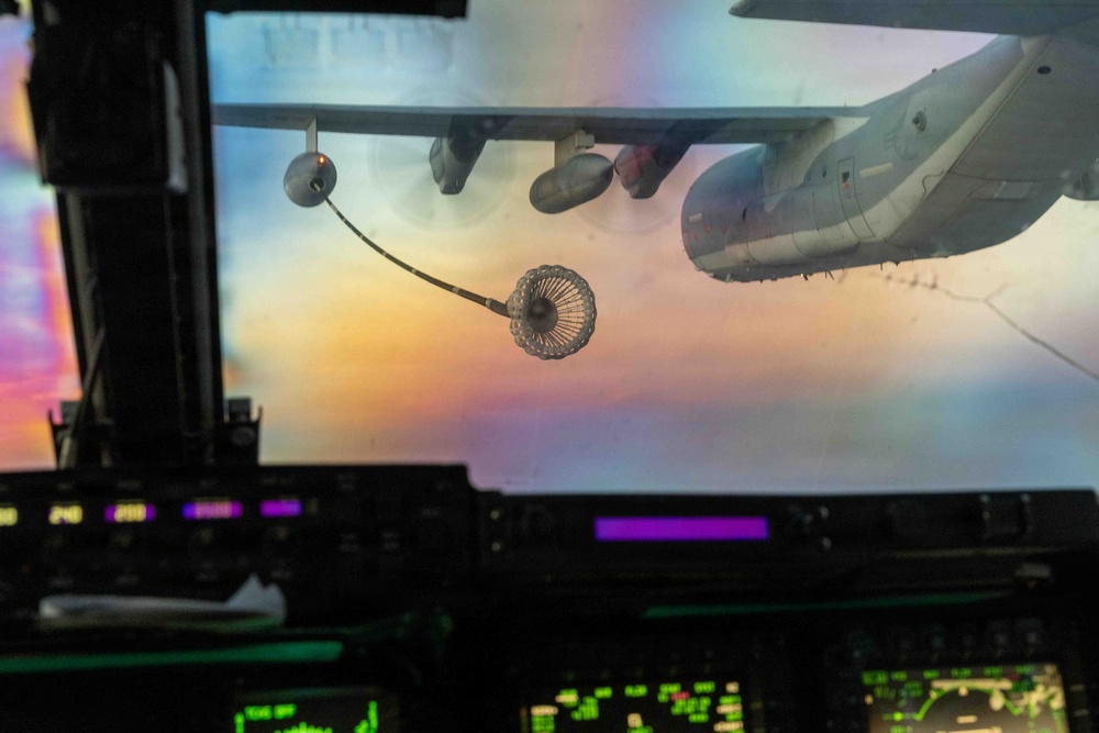 LCF-24: In Flight Refueling
