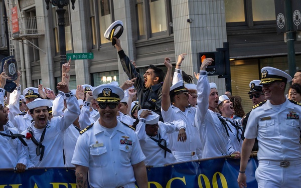 Portland Fleet Week: Grand Floral Parade