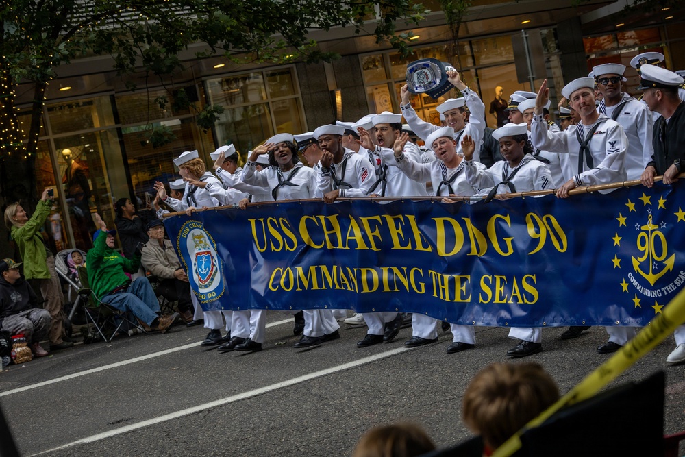 Portland Fleet Week: Grand Floral Parade