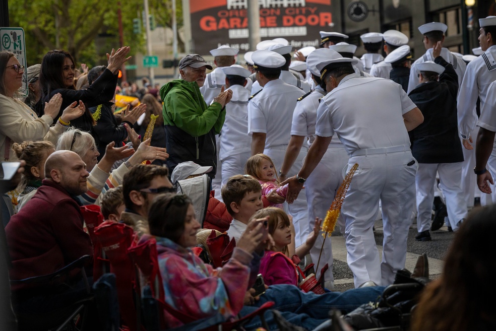 Portland Fleet Week: Grand Floral Parade