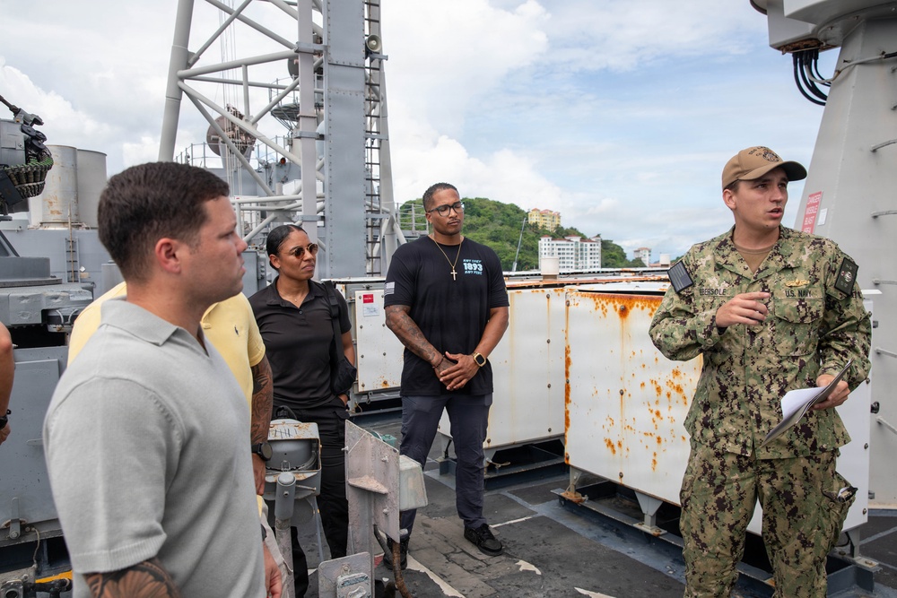 USS Lake Erie hosts a ship tour inviting local communities in Panama