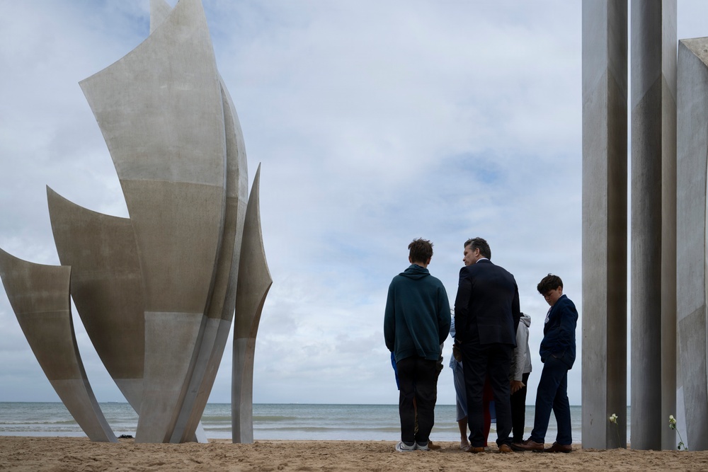 SW Meets with French MINARM, Delivers Remarks at D-Day Ceremony