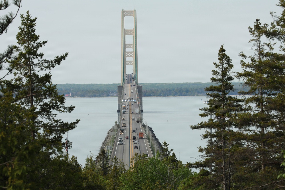 1461st Transportation Company Convoys to the Mackinac Bridge