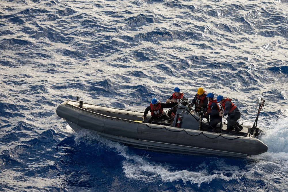 USS Kearsarge Conducts Routine Operations