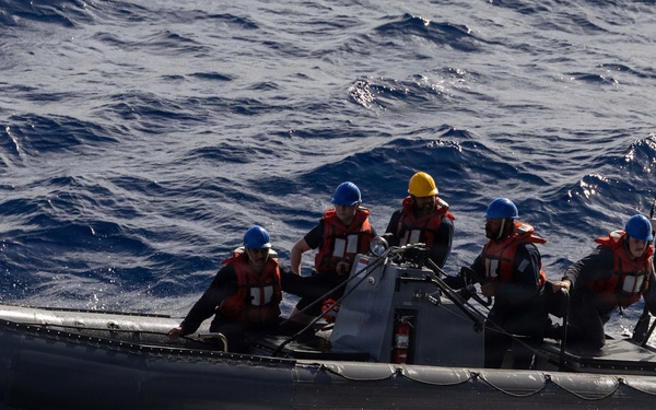 USS Kearsarge Conducts Routine Operations