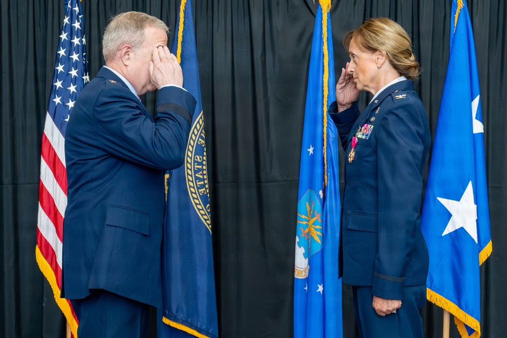 Col. Patti Fries honored during retirement ceremony