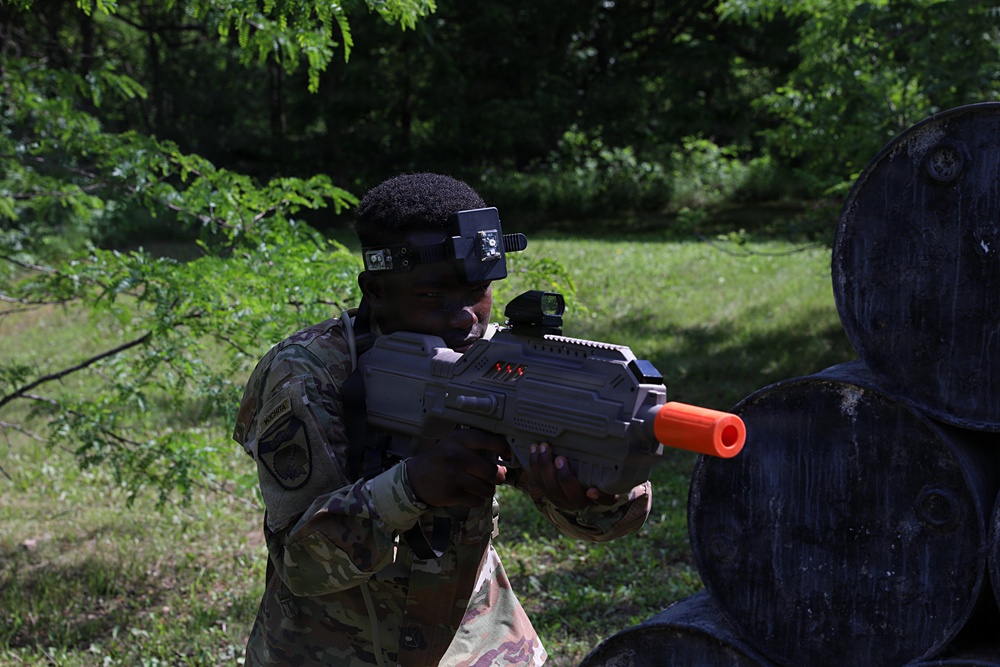 Kansas JROTC trains with the 1st Infantry Division