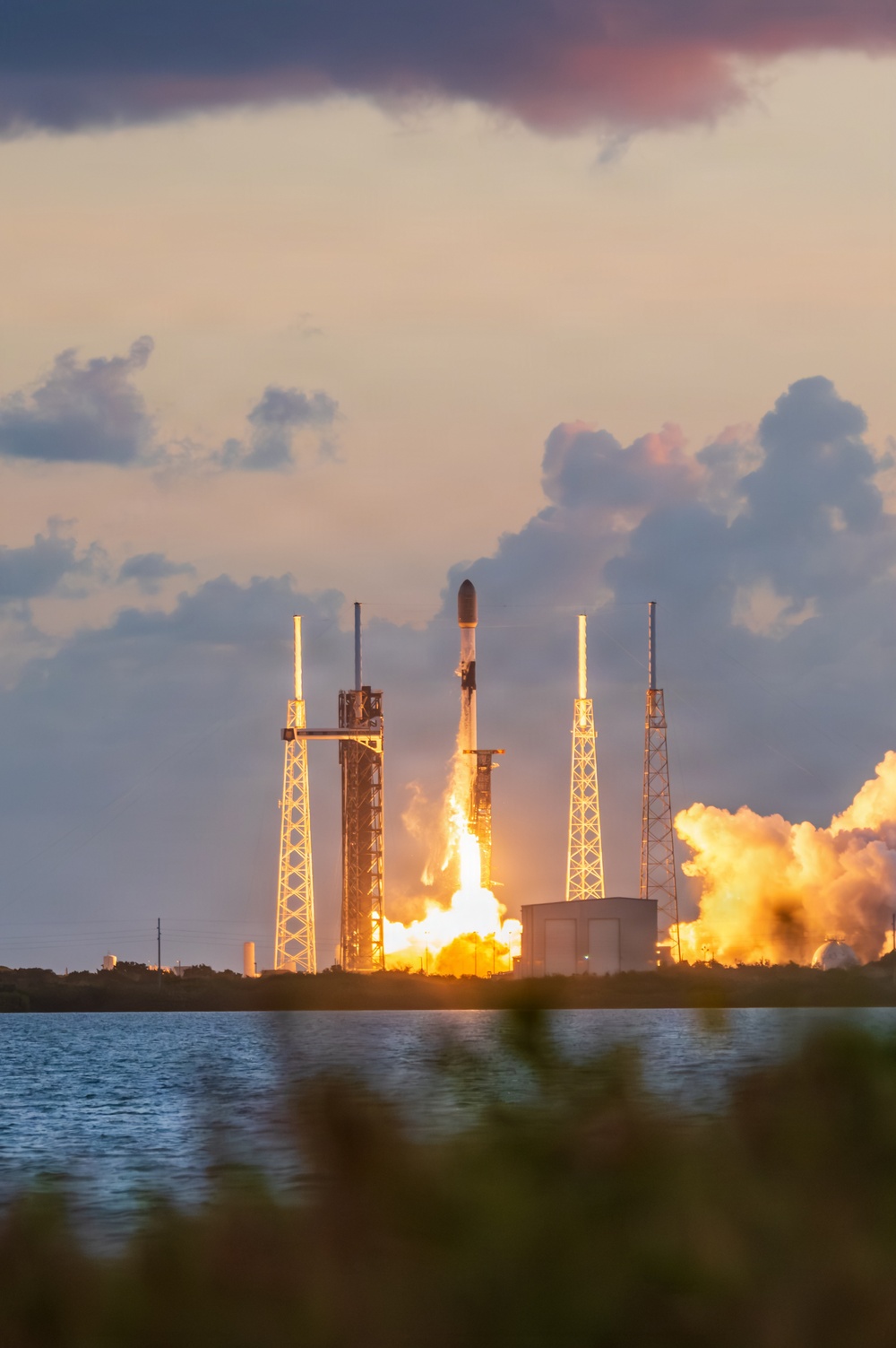 Starlink 10-43 Launches from Cape Canaveral Space Force Station