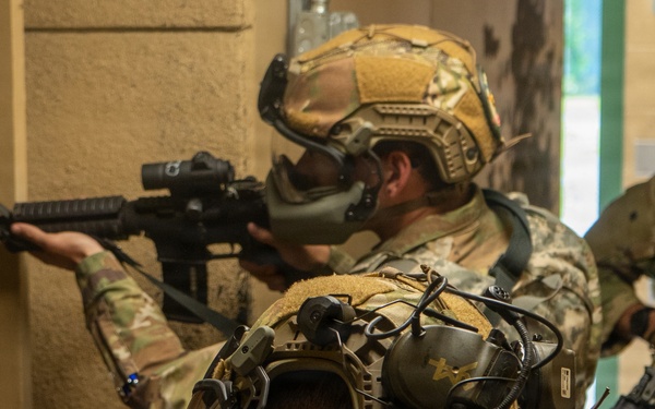193rd SOW SFS conducts shoot house training