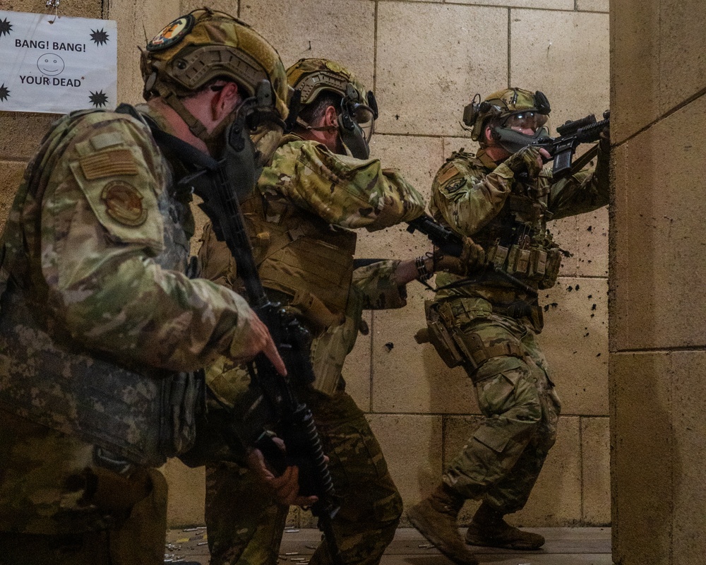 193rd SOW SFS conducts shoot house training