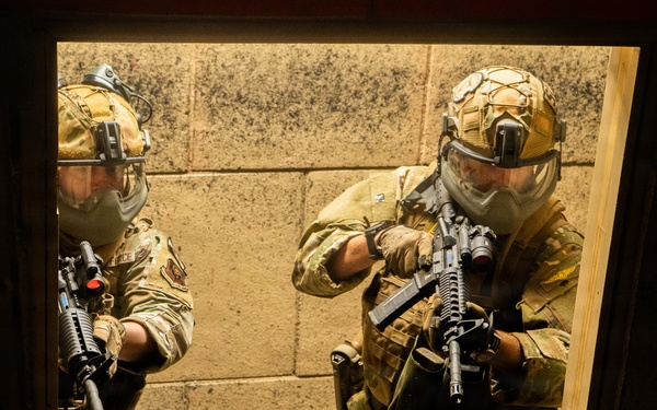 193rd SOW SFS conducts shoot house training