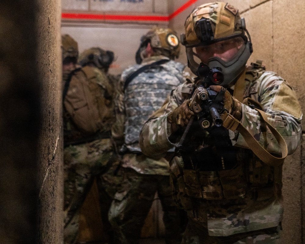 193rd SOW SFS conducts shoot house training