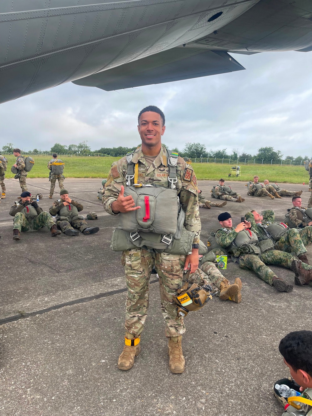 435 AGOW Airmen honor D-Day legacy