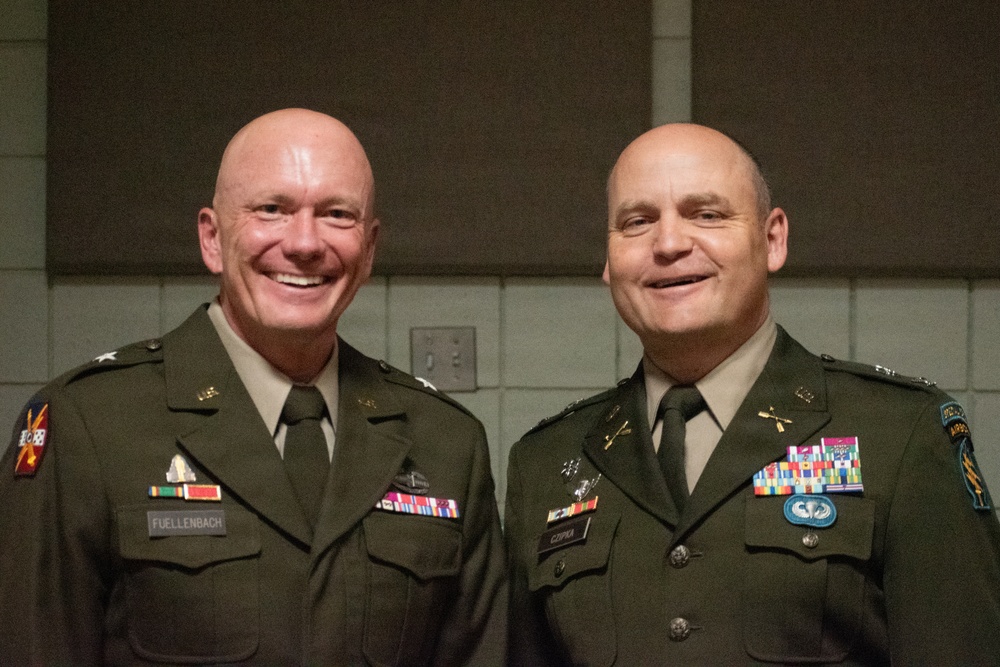 19th Special Forces Group (Airborne) Col. retires