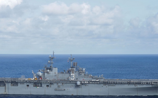 USS Kearsarge Transits Atlantic Ocean