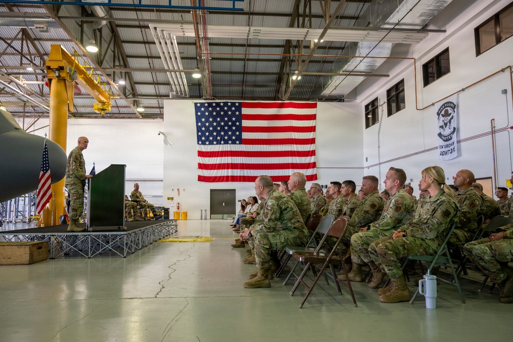 Lt Col Jasper Addresses crowd at WY 153rd MXG Change of Command