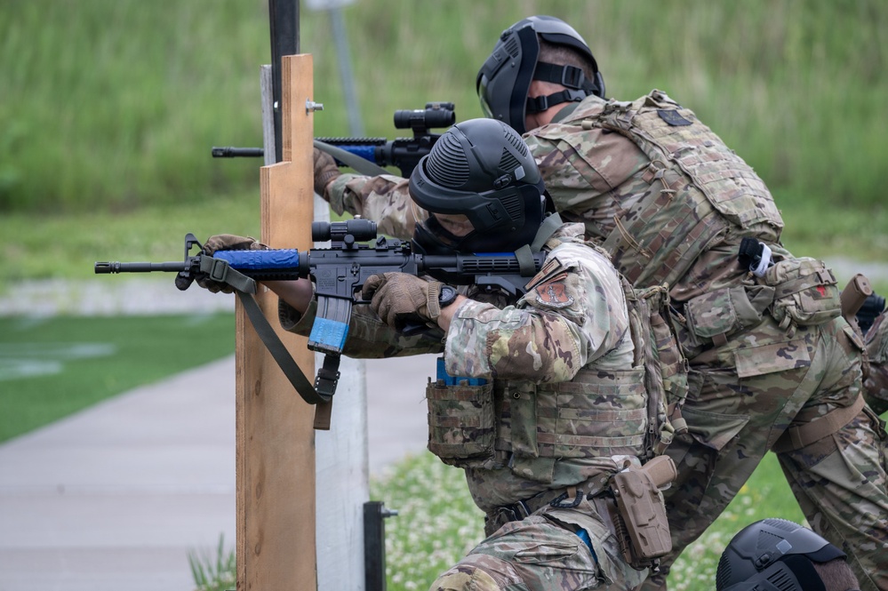 155th Security Forces Squadron Conducts Shoot, Move, Communicate Training